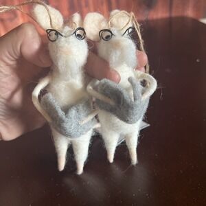 holiday felt Mustached‎ Mouse ornament Christmas Decor 2 silver tree